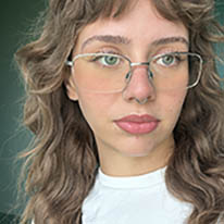 Lauren Reddington headshot